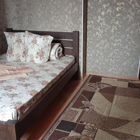Готель Адріана Dunaivtsi Esterno foto